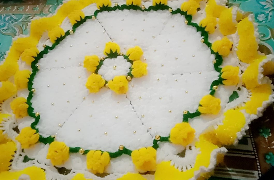 Premium White base thalposh with yellow flowers