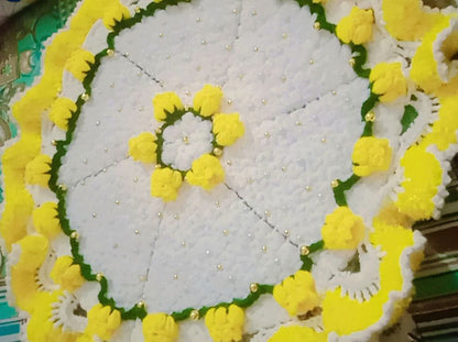 Premium White base thalposh with yellow flowers
