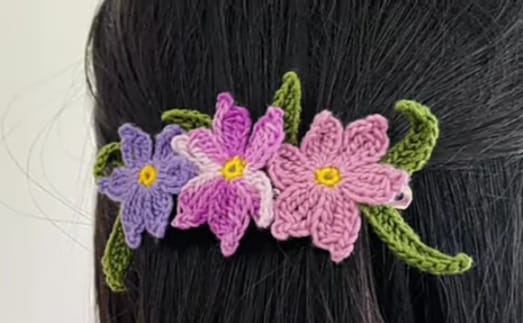 Beautiful flowers crochet hair clip